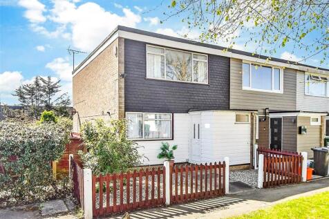 3 bedroom end of terrace house for sale
