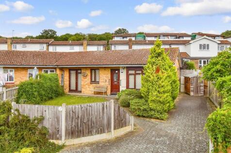 2 bedroom semi-detached bungalow for sale