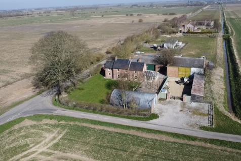 North Road, Gedney Hill, Spalding 3 bed detached house for sale