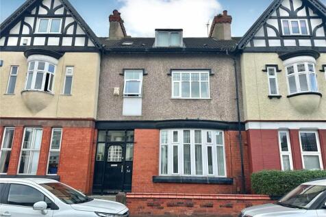 8 bedroom terraced house for sale