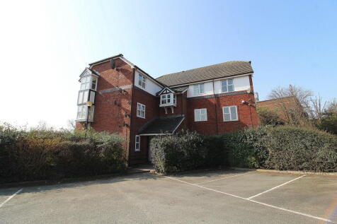 Kingsway Court, Burroughs Gardens... 2 bed apartment for sale