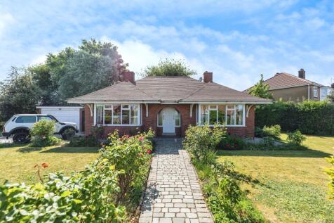Mill Hill Lane, West Yorkshire WF8 2 bed bungalow for sale