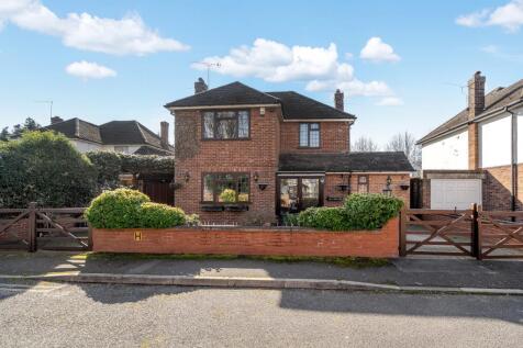 5 bedroom detached house for sale