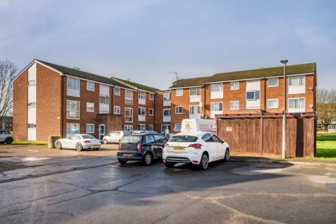 Hemel Hempstead,  Hertfordshire,  HP2 2 bed flat for sale