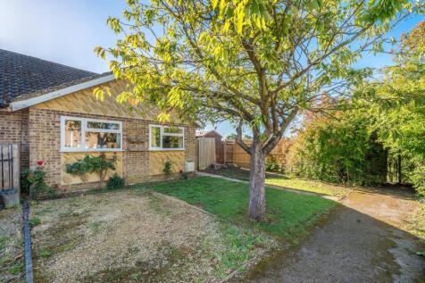Chipping Norton,  Oxfordshire,  OX7 3 bed bungalow for sale