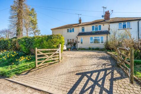 5 bedroom semi-detached house for sale
