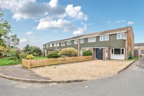 3 bedroom end of terrace house for sale