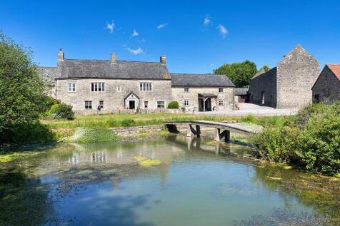 7 bedroom detached house for sale