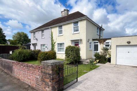 36 Borough Close, Cowbridge, the Vale... 3 bed semi