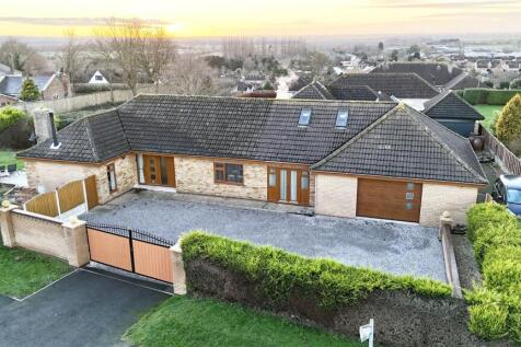 4 bedroom bungalow for sale