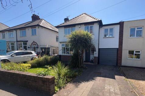 Castlecroft Road, Castlecroft... 4 bed link detached house for sale