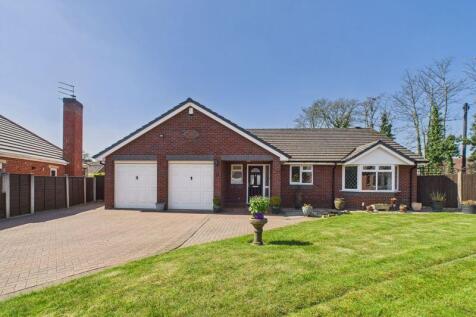 Old Hampton Lane, Westcroft... 3 bed bungalow for sale