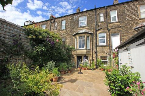 4 bedroom terraced house for sale