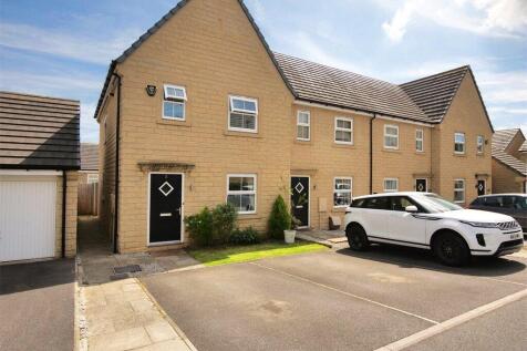 3 bedroom end of terrace house for sale