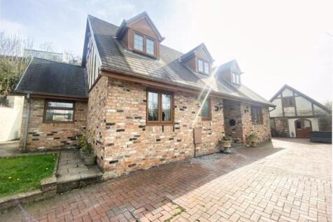 Parsons Lodge, Parsons Lane, Tonna... 3 bed detached house for sale