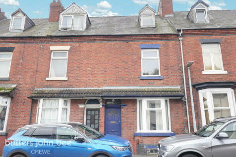 3 bedroom terraced house for sale