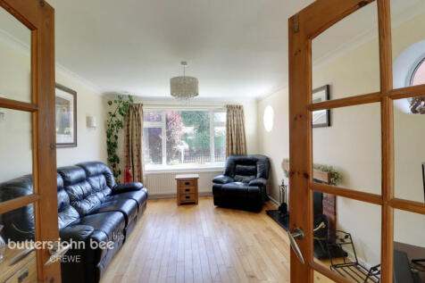 Osborne Grove, Crewe 4 bed detached house for sale