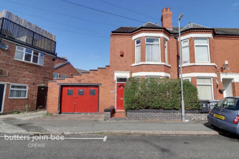 Bedford Street, Crewe 3 bed end of terrace house for sale