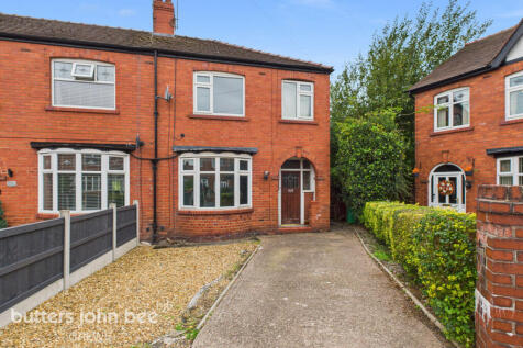 Vine Tree Avenue, Crewe 3 bed end of terrace house for sale