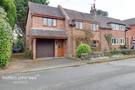 4 bedroom semi-detached house for sale