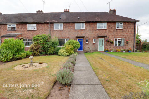 Oakfield Close, Nantwich 3 bed townhouse for sale
