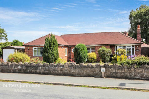 Heath Road, Sandbach 3 bed detached bungalow for sale