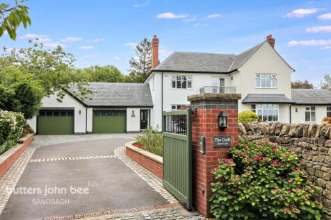4 bedroom detached house for sale