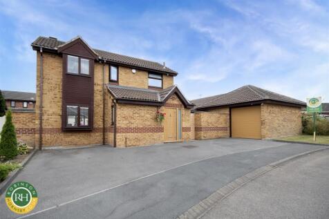 Cranwell Road, Cantley, Doncaster 3 bed detached house for sale