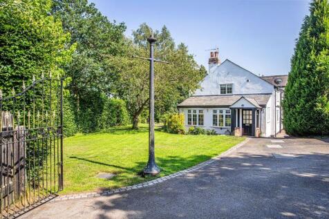 1 Moor Hall Cottages, Aston, Near... 5 bed semi