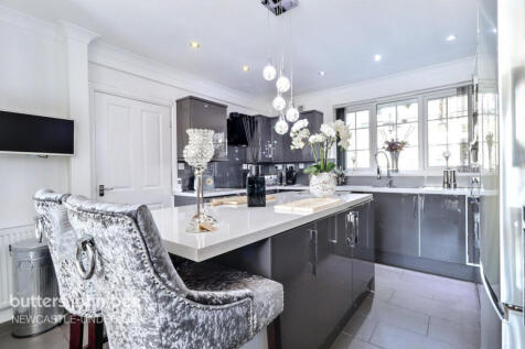 Dorrington Grove, Newcastle 4 bed detached house for sale