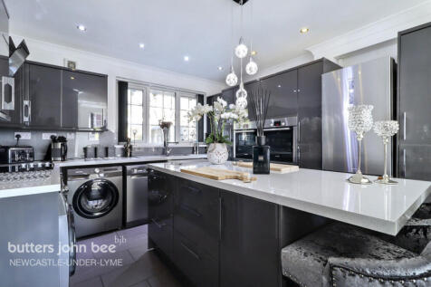 Dorrington Grove, Newcastle 4 bed detached house for sale