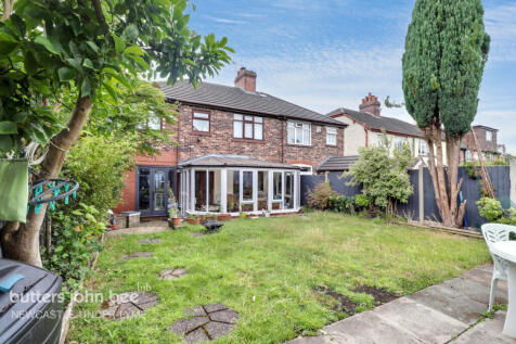 4 bedroom semi-detached house for sale