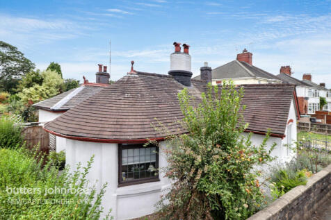 2 bedroom detached bungalow for sale