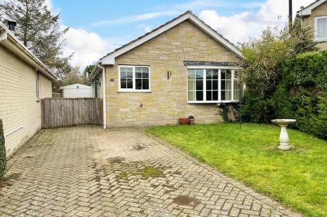 Costa Way, Pickering 2 bed detached bungalow for sale