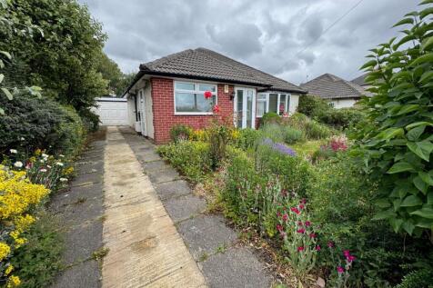 Plumpton End, Bradford, BD2 3 bed detached bungalow for sale