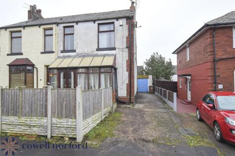 Lynton Avenue, Rochdale OL11 3 bed semi