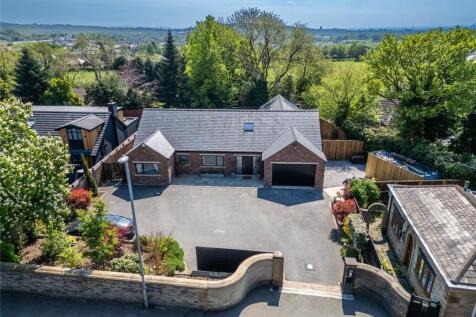 Rochdale Road, Shaw OL2 6 bed bungalow for sale
