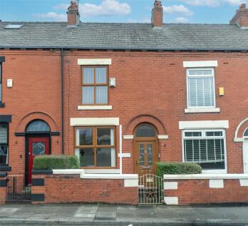 Rochdale Road, Middleton M24 2 bed terraced house for sale