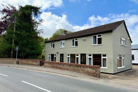 Mill Road, Norwich NR15 5 bed detached house for sale