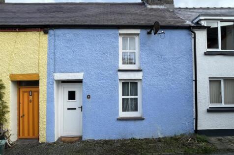 2 bedroom cottage for sale