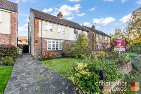 2 bedroom semi-detached house for sale