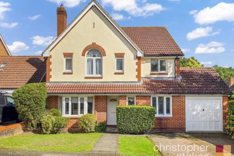 Gladding Road, Cheshunt... 4 bed detached house for sale