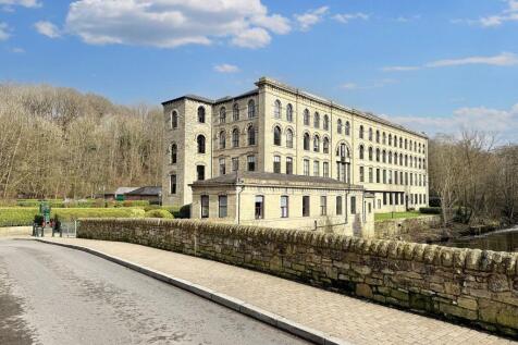Waterside Road, Bury BL9 3 bed flat for sale