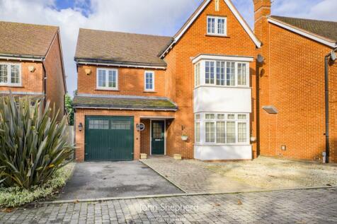 6 bedroom detached house for sale