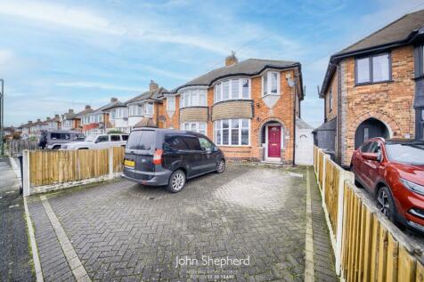 Harvard Road, Solihull, West... 3 bed semi