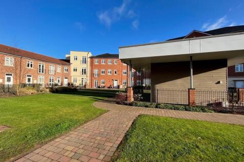 Gorcott Lane, Dickens Heath, Shirley... 2 bed flat for sale