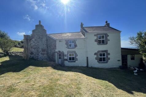 6 bedroom detached house for sale