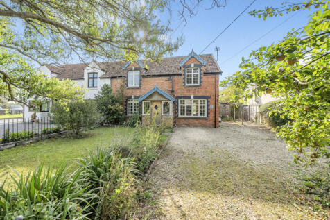 Badgworth, Axbridge, Somerset, BS26 4 bed semi