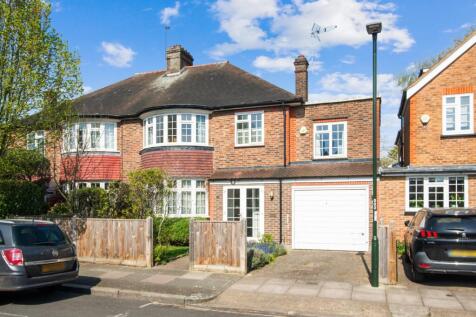 4 bedroom semi-detached house for sale