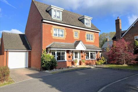 5 bedroom detached house for sale